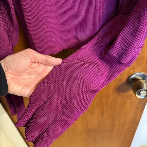 NWOT Bar III Size XL Fuchsia Textured Dolman Sleeve Crop Top Sweater - Picture 10 of 16